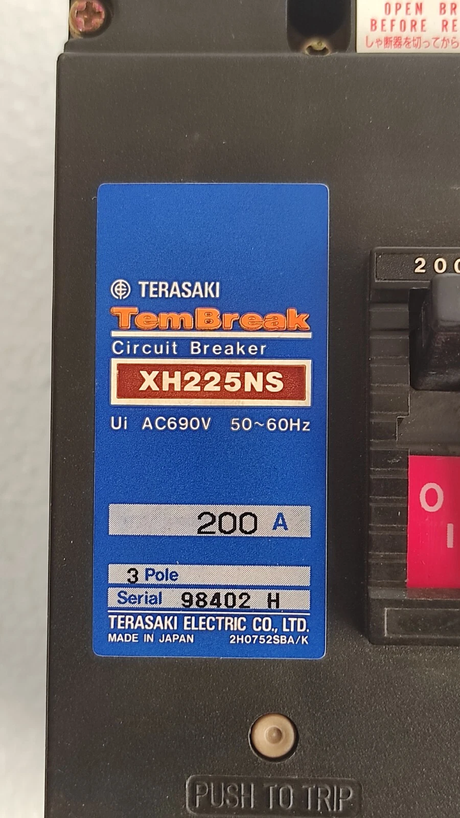 admin/uploads/uploads/Terasaki XH225NS 200A 3 Pole Circuit Breaker_6.webp